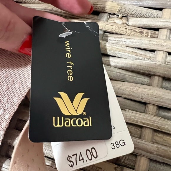 Wacoal size 38G NWT bra, full coverage, plus size, busty, back support - Picture 6 of 6